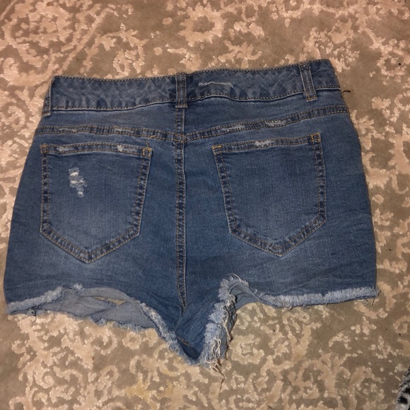 Ripped Jean Shorts Hi Rise - Picture 2 of 3